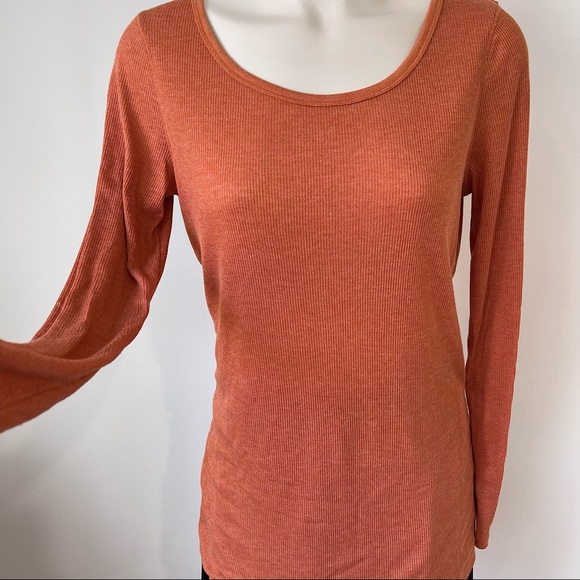 Mossimo Supply Co. Tops - MOSSIMO ribbed long sleeve lightweight T shirt L SLIMMING rounded neckline